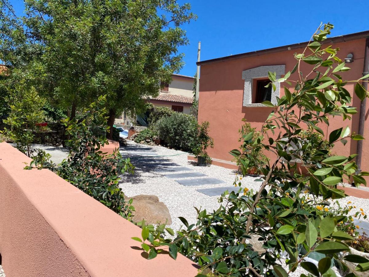 Quadrifoglio Affittacamere San Teodoro  Exterior photo