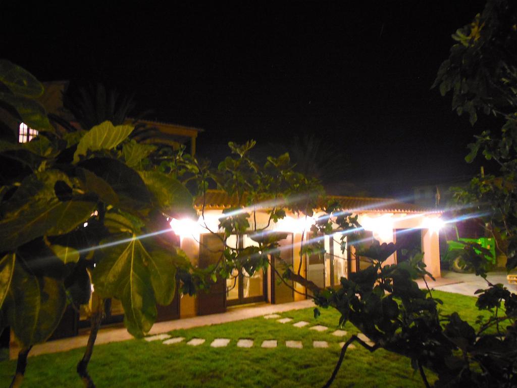 Quadrifoglio Affittacamere San Teodoro  Exterior photo